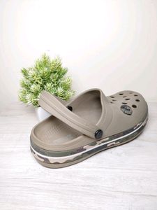Neoz Modern Slip-On Clogs: Stylish Comfort Meets