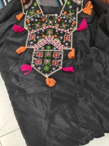 Elegant Black Kurta Set with Tassels