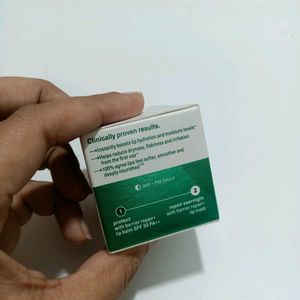 Simple Barrier Repair Lip Mask