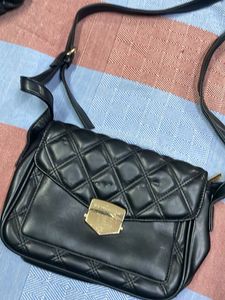 Chic Quilted Black Crossbody Bag