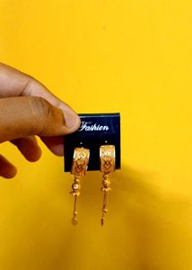 Elegant Gold Tone Drop Earrings
