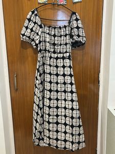Chic Black &amp; White Midi Dress