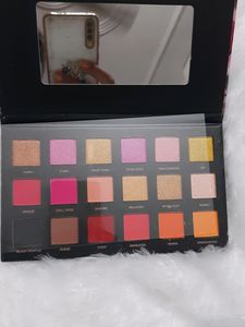 Combo Of Eyeshadow And Brushes