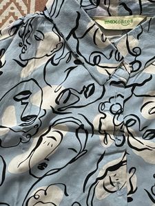 Max cares XL size shirt