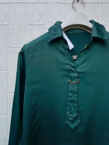 New with tag Pinterest Elegant Green Tie-Neck Blou