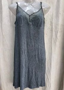 11V. Comfortable Grey Chemise with Lace Trim