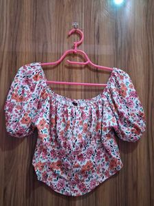 Charming Floral Puff Sleeve Top