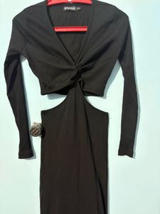 Chic Black Cut-Out Maxi Dress