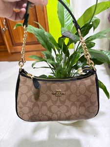 Authentic Coach Teri Shoulder bag
