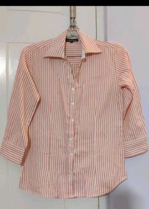 Combo of 2 Tops like new condition