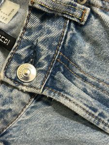 H&amp;M Light Wash Denim Jeans