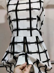 Chic Grid Print Sleeveless Dress