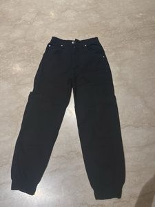 BERSHKA Black Cargo Jogger