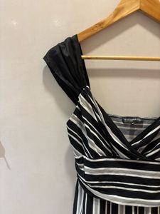 Beautiful y2k Top