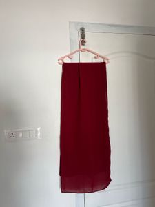 maroon hijab