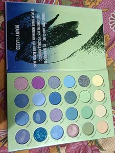 Vibrant Eyeshadow Palette