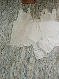 Pack of 2 White Vests