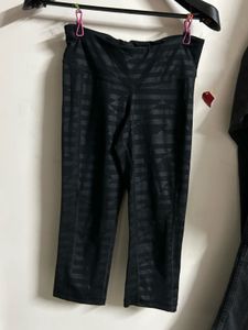 Black Striped Cropped Leggings