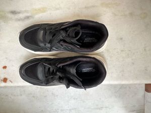 Warrior women’s Black Sport Shoes