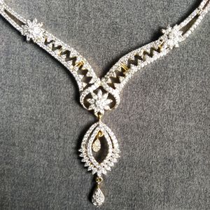 Dimond Necklace With Earrings