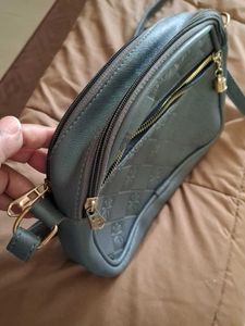 Gray color bag in elegant look