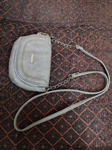 Chic Grey Chain Strap Crossbody Bag