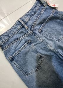 B1G1 FREE🎉🎉🎉 Straight Super High Waist Jeans