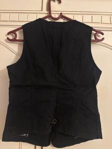 ESPRIT Black Sleeveless Jacket