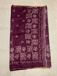 elegant meroon printed saree