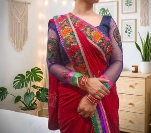 red saree 😍