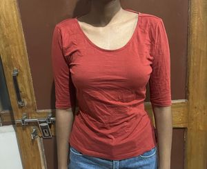 Red 3/4 Sleeve Scoop Neck Top