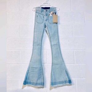Bell Bottom/ fish cut Jeans🦪🐚❣️🕊️
