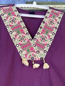 Embroidered Kurta pair with Mirror Work/malmal cot