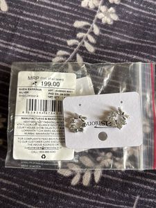Sparkling Bow Stud Earrings