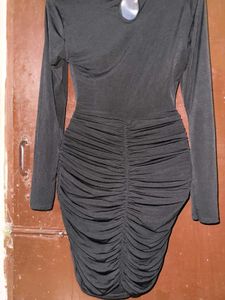 Elegant Black Ruched Long Sleeve Dress