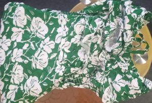 Green Floral Puff Sleeve Top