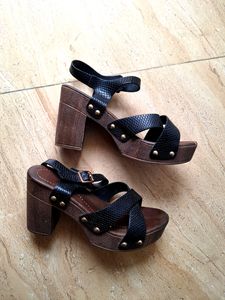Black color Wedge heel Sandals