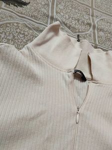 Ribbed Collared Zip-Up Long Sleeve Top