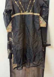 Elegant Black Embroidered Kurta Set