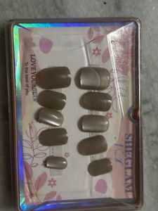 Sheglam Grey Press-On Nails
