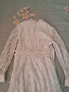 Elegant Cream Lace Midi Dress