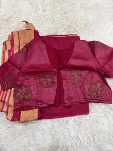 Elegant Maroon Saree with Golden Border