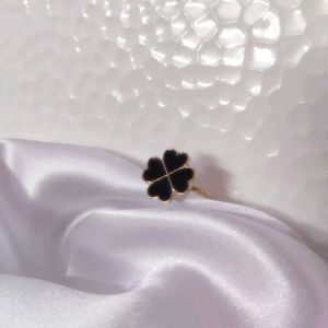 Black Pendant Set
