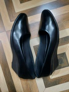 women bellies sandal