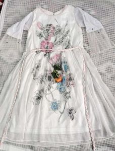 💖 Beautiful Floral Print White Dress 🎀