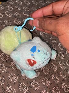 Bulbasaur Winking Bagcharm