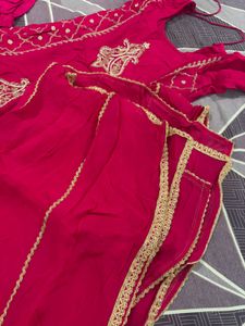 Embroidered Pink Kurta Set with dupatta 💕