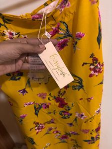 Berrylush Women Yellow Floral Printed Fit