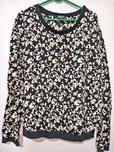 Stylish Black &amp; White Printed Top