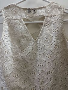 White Eyelet Sleeveless scallop hem top
